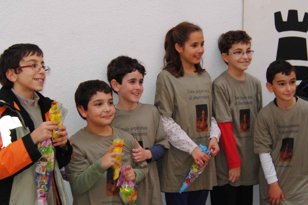 Noticias Escuela - Diciembre 2013